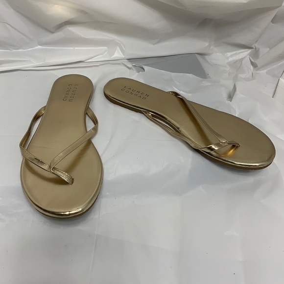 LC Lauren Conrad Shoes - LAUREN Conrad Gold Colored Flip Flop Sandals Size 8